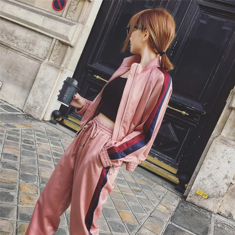 Cool Fashion Summer Outfits Pink Casual Tracksuits Striped Short Jacket with Elastic Pants Two Sets Suits Women 2 Piece Trouser
Cool Fashion Summer Outfits Pink Casual Tracksuits Striped Short Jacket with Elastic Pants Two Sets Suits Women 2 Piece Trouser
