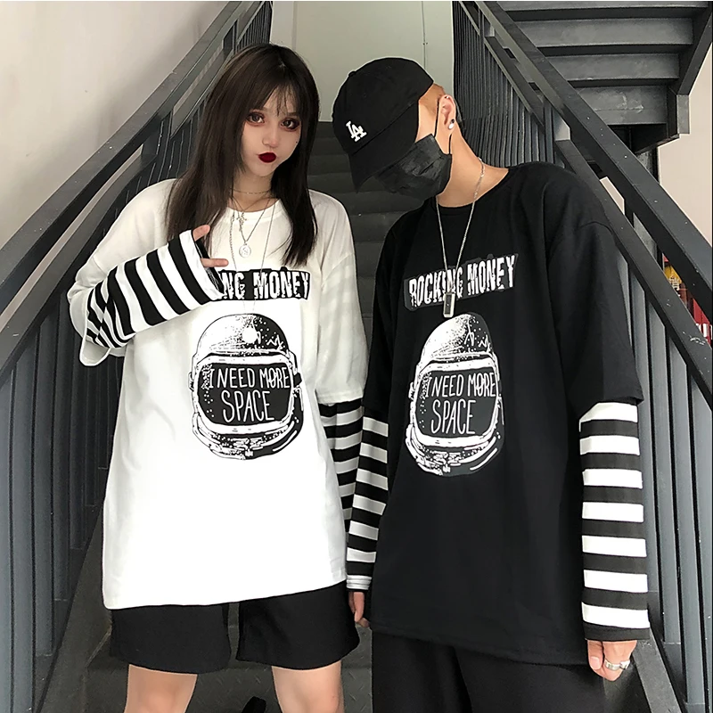 I NEED MORE SPACR Print Fake two Patchwork Men T shirt Striped Long Sleeve Couple Clothes oversized Korean Harajuku 2019 new top
I NEED MORE SPACR Print Fake two Patchwork Men T shirt Striped Long Sleeve Couple Clothes oversized Korean Harajuku 2019 new top
