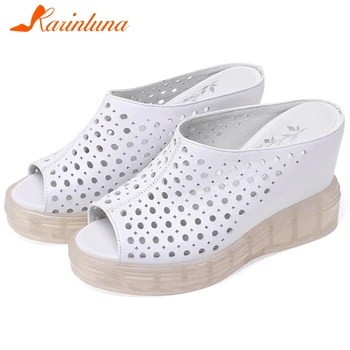 KARINLUNA 2020 Wedges Beach Slides Metallic Genuine Leather Women Slides Brand New Fashion Transparent Platform Women Shoes
KARINLUNA 2020 Wedges Beach Slides Metallic Genuine Leather Women Slides Brand New Fashion Transparent Platform Women Shoes