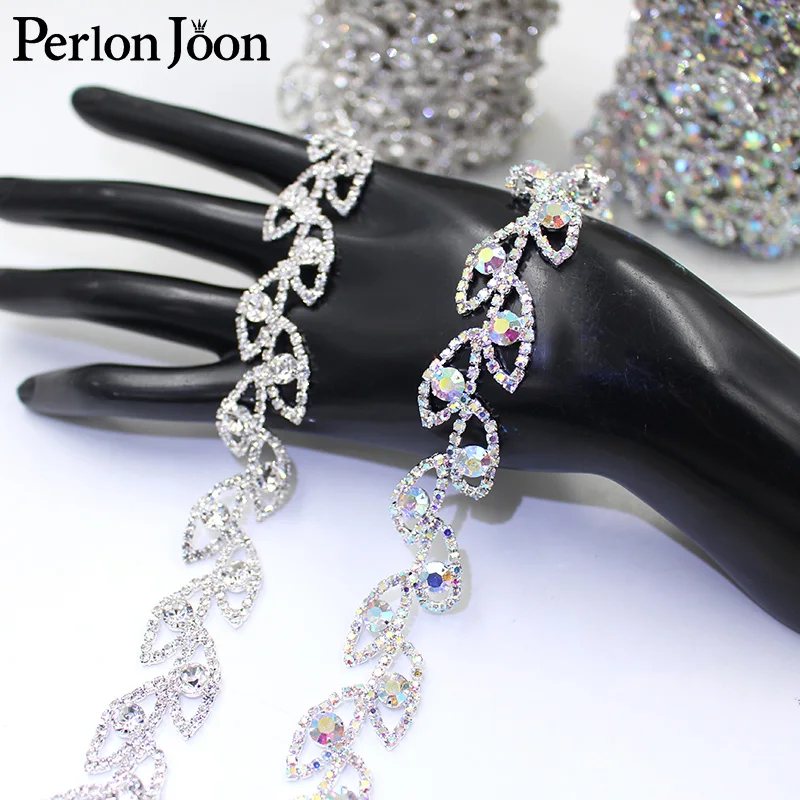 1yard Silver AB crystal leaf chain lace rhinestone trim DIY sewn on bridal wedding decoration accessories ML141
1yard Silver AB crystal leaf chain lace rhinestone trim DIY sewn on bridal wedding decoration accessories ML141