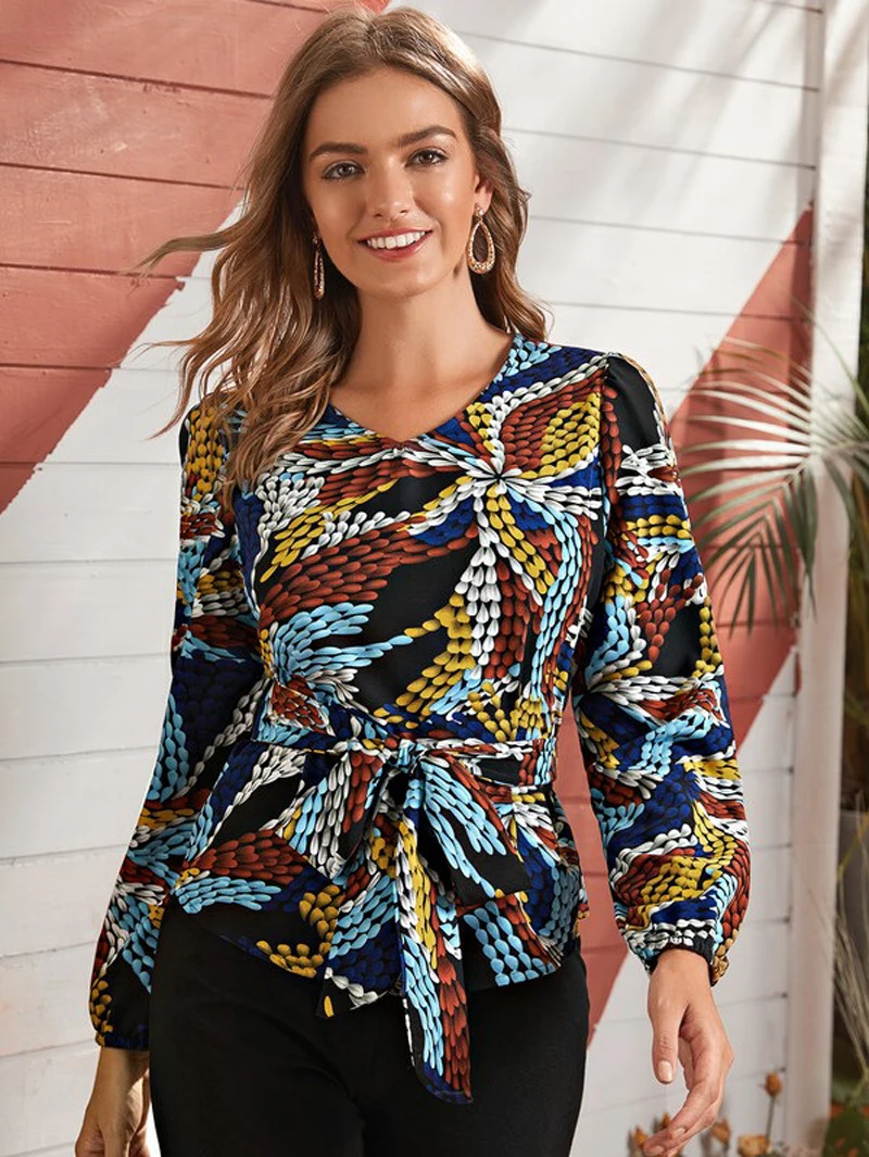 Street-wear Women Chiffon Blouse 2020 Autumn Fashion Printed Tops Special Bow Decoration V-neck Long Sleeves Lady Clothes
Street-wear Women Chiffon Blouse 2020 Autumn Fashion Printed Tops Special Bow Decoration V-neck Long Sleeves Lady Clothes