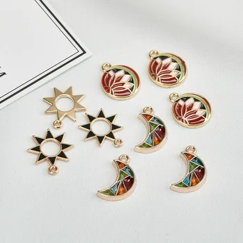 Drop glaze moon lotus wind wheel alloy hanger DIY hand made jewelry earrings ear clip material accessories
Drop glaze moon lotus wind wheel alloy hanger DIY hand made jewelry earrings ear clip material accessories