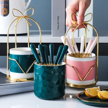 Fruit Fork Set Creative Style Household Cute Small Fork Nordic Ceramic Pot Stainless Steel Fruit Stick Fruit Plug
Fruit Fork Set Creative Style Household Cute Small Fork Nordic Ceramic Pot Stainless Steel Fruit Stick Fruit Plug