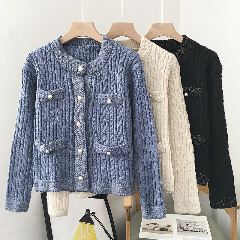 Fall 2020 new Korean gas knitwear light cooked wind jacket retro port flavor sunscreen girl. oversized cardigan pink coat
Fall 2020 new Korean gas knitwear light cooked wind jacket retro port flavor sunscreen girl. oversized cardigan pink coat