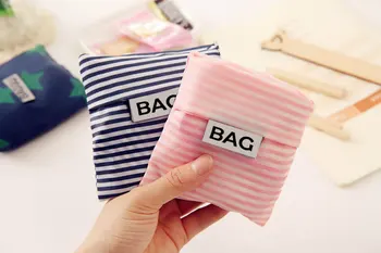 2 self-matching2packReusable Eco-Friendly Grocery Foldable Shopping Bags Small Size Premium Quality Slight Duty Folding Tote Bag
2 self-matching2packReusable Eco-Friendly Grocery Foldable Shopping Bags Small Size Premium Quality Slight Duty Folding Tote Bag