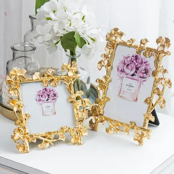 Creative Luxury Photo Frame European Picture Frame Ornaments 7 Inches Combination Couple Family Alloy Photo Frame Modern Decor
Creative Luxury Photo Frame European Picture Frame Ornaments 7 Inches Combination Couple Family Alloy Photo Frame Modern Decor