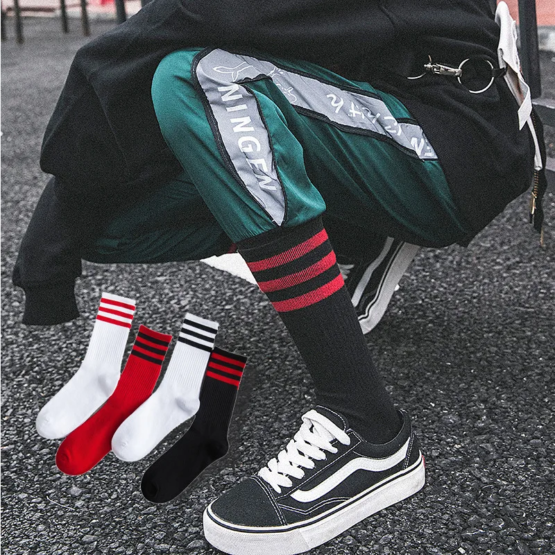 Unisex Novelty Three Bar Stripe Fashion Harajuku Street Socks Women Soft Comfort White Cotton Socks Female Hosiery striped Sox
Unisex Novelty Three Bar Stripe Fashion Harajuku Street Socks Women Soft Comfort White Cotton Socks Female Hosiery striped Sox