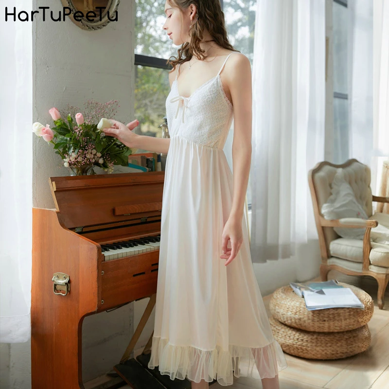 Women Sexy V Neck Slip Nightdress High Waist Negligee Nightgown Strappy Sleepwear Chemise Lace Trim Retro Court Princess 
Women Sexy V Neck Slip Nightdress High Waist Negligee Nightgown Strappy Sleepwear Chemise Lace Trim Retro Court Princess