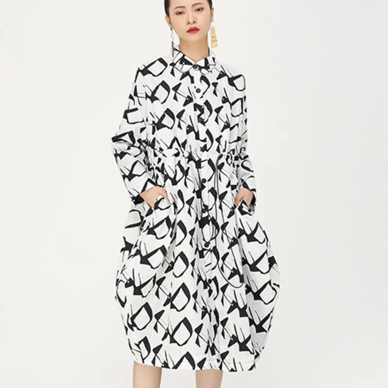 LANMREM 2020 Spring New Fashion Lapel Print Single-breasted Waist Irregular Long Loose Jacket Female PB729
LANMREM 2020 Spring New Fashion Lapel Print Single-breasted Waist Irregular Long Loose Jacket Female PB729