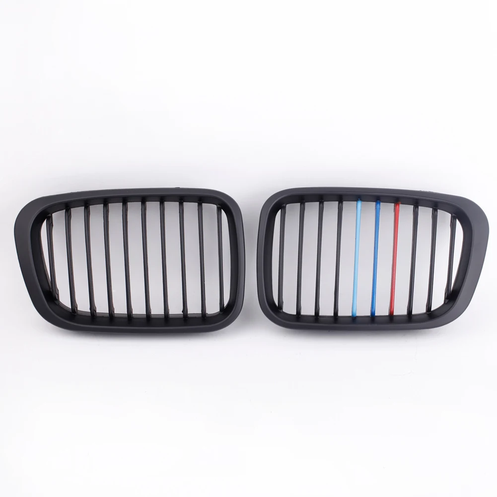 Hot New Car Style 2Pcs Matte Black M-color Front Racing Grilles for BMW E46 3 Series 4 Door 1998-2001
Hot New Car Style 2Pcs Matte Black M-color Front Racing Grilles for BMW E46 3 Series 4 Door 1998-2001