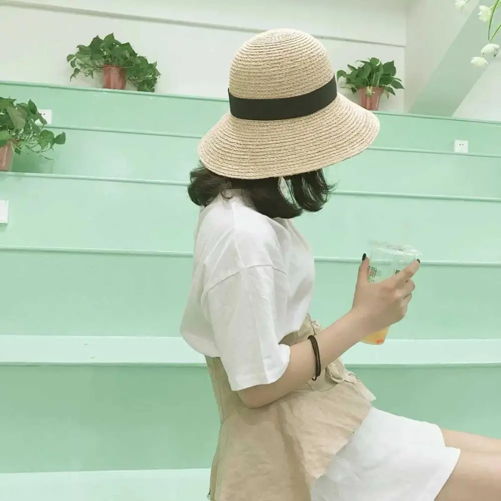 2020 Women's Straw Hats Panama Caps Beach Hat Summer UV Protection Bowknot Caps Panama floppy Beach Hats Ladies bow hat
2020 Women's Straw Hats Panama Caps Beach Hat Summer UV Protection Bowknot Caps Panama floppy Beach Hats Ladies bow hat