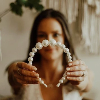 Dvacaman Simulated Pearl Headband for Women Wedding Bridal Girl Hairband Lady Party Hairwear Hair Accessories Jewelry Wholesale 
Dvacaman Simulated Pearl Headband for Women Wedding Bridal Girl Hairband Lady Party Hairwear Hair Accessories Jewelry Wholesale