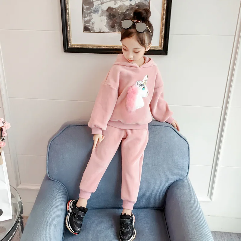 South Korea Childrenswear 2019 Winter Style New Style Flower Stickers Lace Edge Joint Hoodie Trousers WOMEN'S Suit G5060
South Korea Childrenswear 2019 Winter Style New Style Flower Stickers Lace Edge Joint Hoodie Trousers WOMEN'S Suit G5060