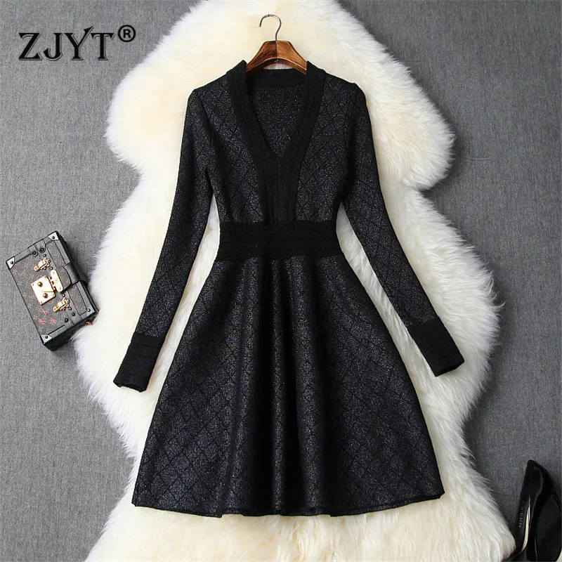 Fashion Runway Designer Autumn Winter Dress Women Elegant V Neck Long Sleeve Aline Knee Length Jersey Knit Sweater Dresses
Fashion Runway Designer Autumn Winter Dress Women Elegant V Neck Long Sleeve Aline Knee Length Jersey Knit Sweater Dresses