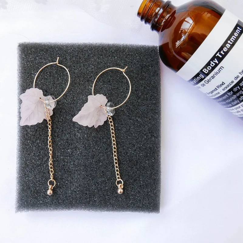Asymmetric Leaves Earrings Leaf Pink Shell Geometric Earrings New Korean Sweet Cute Kawaii Earrings for Girl Women's Jewelry
Asymmetric Leaves Earrings Leaf Pink Shell Geometric Earrings New Korean Sweet Cute Kawaii Earrings for Girl Women's Jewelry