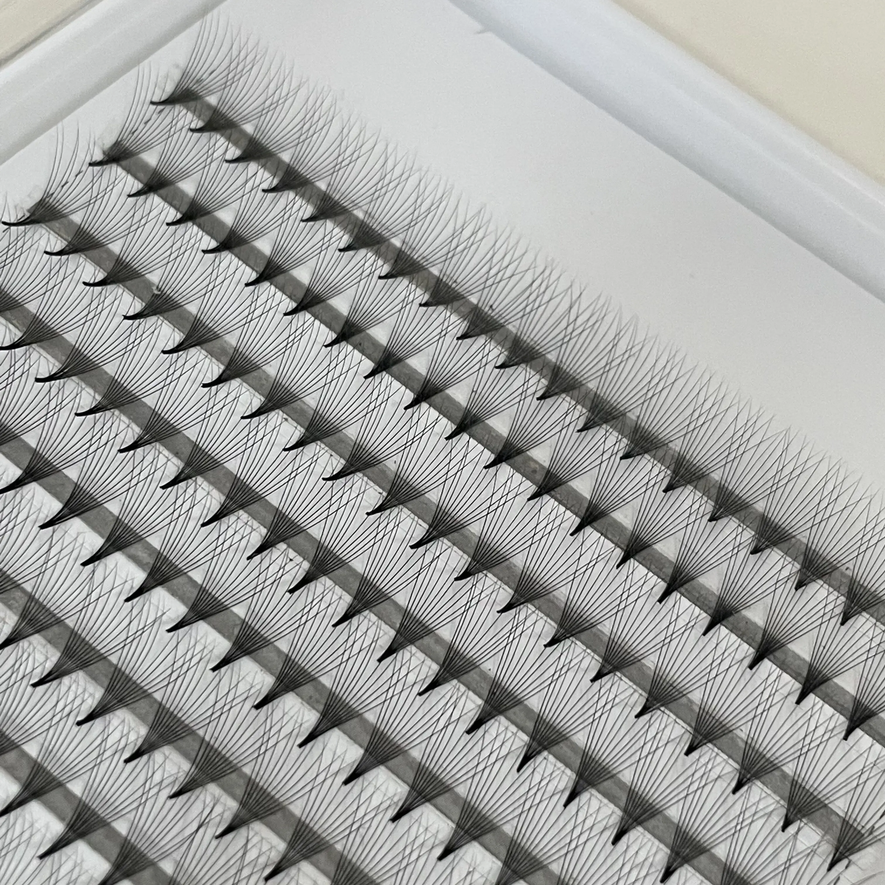 Big Eye's Secret 240 8D10D12D 0.05mm 8-16mm Premade Volume Fans Sharp Stem Pointy Slim Narrow Base Biggest Fans Lash Extension
Big Eye's Secret 240 8D10D12D 0.05mm 8-16mm Premade Volume Fans Sharp Stem Pointy Slim Narrow Base Biggest Fans Lash Extension