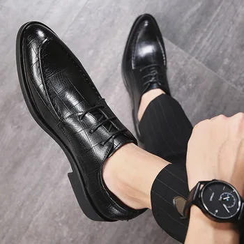 2020 Men Leather Shoes Man Dress Shoe Casual Formal Pointed Toe Flats shoe Business Party Wedding Elegant Lace Up Shoes
2020 Men Leather Shoes Man Dress Shoe Casual Formal Pointed Toe Flats shoe Business Party Wedding Elegant Lace Up Shoes