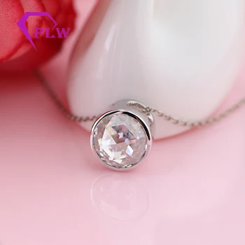 Angel's Eye Moissanite Solitaire Pendant Necklace Clear White 8mm Rose Cut 18k White Gold Free Chain
Angel's Eye Moissanite Solitaire Pendant Necklace Clear White 8mm Rose Cut 18k White Gold Free Chain