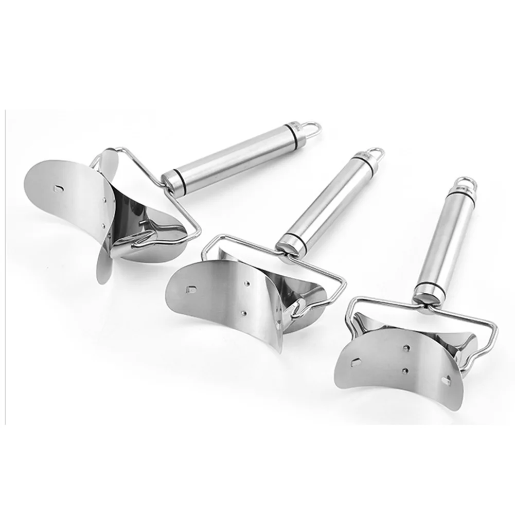 Baking Rolling Pastry Cutter Stainless Steel Dough Rolling Cutter for Cookie Dumpling Ravioli E2S
Baking Rolling Pastry Cutter Stainless Steel Dough Rolling Cutter for Cookie Dumpling Ravioli E2S