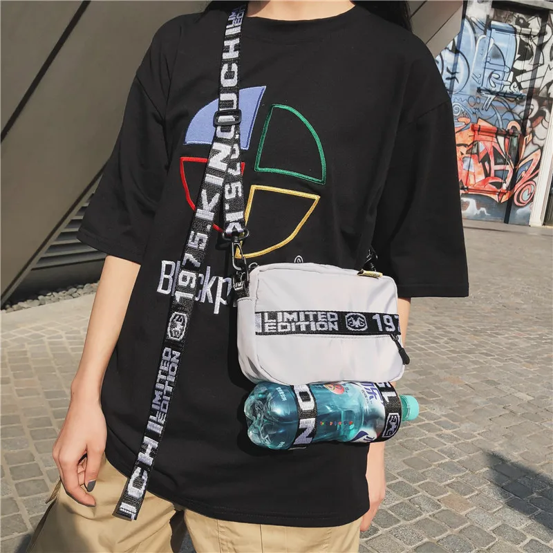 South Korea INS Bag Japanese-style Hong Kong Style Versatile Shoulder Bag Street ku chao Square Sling Bag Trendy Letters Shoulde
South Korea INS Bag Japanese-style Hong Kong Style Versatile Shoulder Bag Street ku chao Square Sling Bag Trendy Letters Shoulde