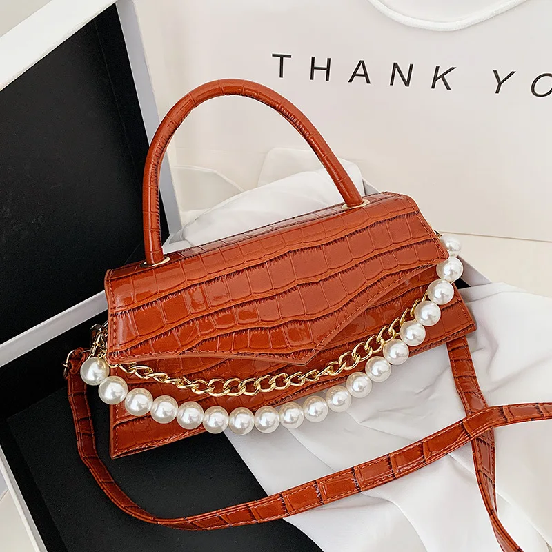 Small Retro Crossbody Bag For Women 2021 PU Leather Party Purse and Handbag Female Totes Bag with Pearl Chain ZD2103
Small Retro Crossbody Bag For Women 2021 PU Leather Party Purse and Handbag Female Totes Bag with Pearl Chain ZD2103