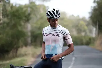 Men's Lightweight quick drying and breathable cycling jersey Short sleeve Full zip with lock cycling clothing jersey only 
Men's Lightweight quick drying and breathable cycling jersey Short sleeve Full zip with lock cycling clothing jersey only