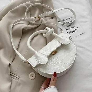 Europe and the United States hot bag female 2020 new wave summer shoulder bag fashion wild messenger bag
Europe and the United States hot bag female 2020 new wave summer shoulder bag fashion wild messenger bag