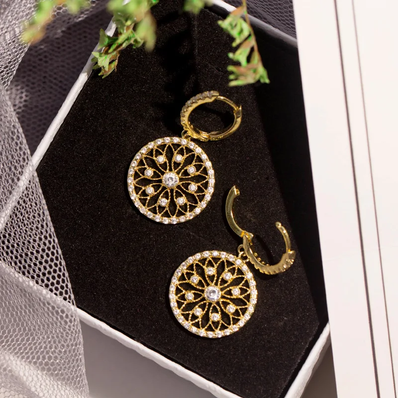 VOHE Fashion Earrings Dangle Long Earrings For Women Big Hollow Round Lovely Pattern Bijouterie
VOHE Fashion Earrings Dangle Long Earrings For Women Big Hollow Round Lovely Pattern Bijouterie