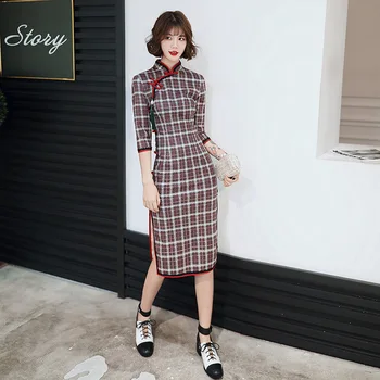 FZSLCYIYI Medium long suede cheongsam 2019 autumn new improved lace side cropped sleeves daily cheongsam qipao
FZSLCYIYI Medium long suede cheongsam 2019 autumn new improved lace side cropped sleeves daily cheongsam qipao