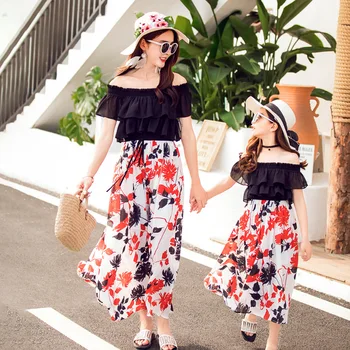 Mother Daughter Dresses Fashion Patchwork Floral Long Dress Off Shoulder Ruffles Mini Dress Girl Beach Clothes Mum Baby Vestidos
Mother Daughter Dresses Fashion Patchwork Floral Long Dress Off Shoulder Ruffles Mini Dress Girl Beach Clothes Mum Baby Vestidos