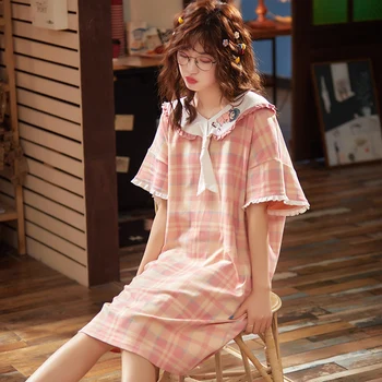 Пижамы женщин весной и летом новый хлопок вокруг шеи случайные свободные дышащие корейские сексуальные ночные рубашки домашняя о
Пижамы женщин весной и летом новый хлопок вокруг шеи случайные свободные дышащие корейские сексуальные ночные рубашки домашняя о