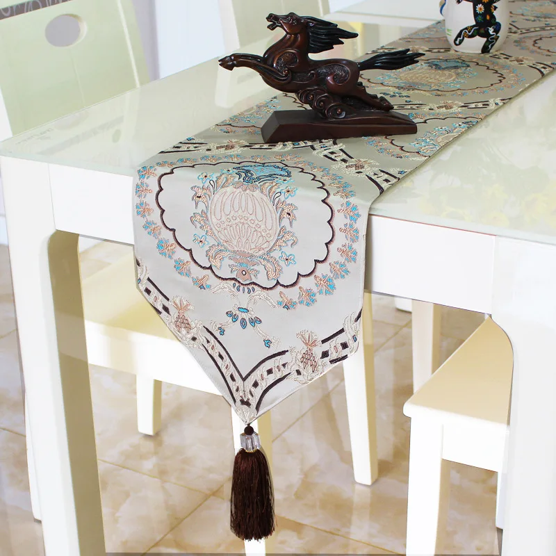 Table runner European modern minimalist American Nordic table TV cabinet table cloth bed tail towel decorative cloth strip
Table runner European modern minimalist American Nordic table TV cabinet table cloth bed tail towel decorative cloth strip