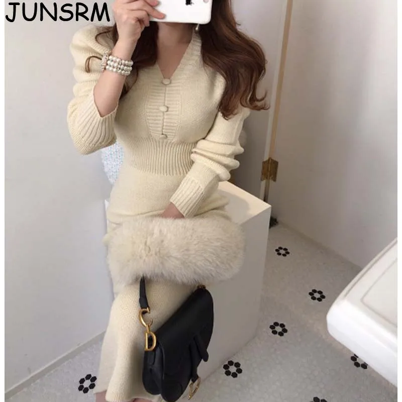 One-Piece Knit Sweater Dress Women 2020 New Korean V-Neck Long Knitted Sweater Midi Dress Slim Office Ladies Autumn Winter Dress
One-Piece Knit Sweater Dress Women 2020 New Korean V-Neck Long Knitted Sweater Midi Dress Slim Office Ladies Autumn Winter Dress