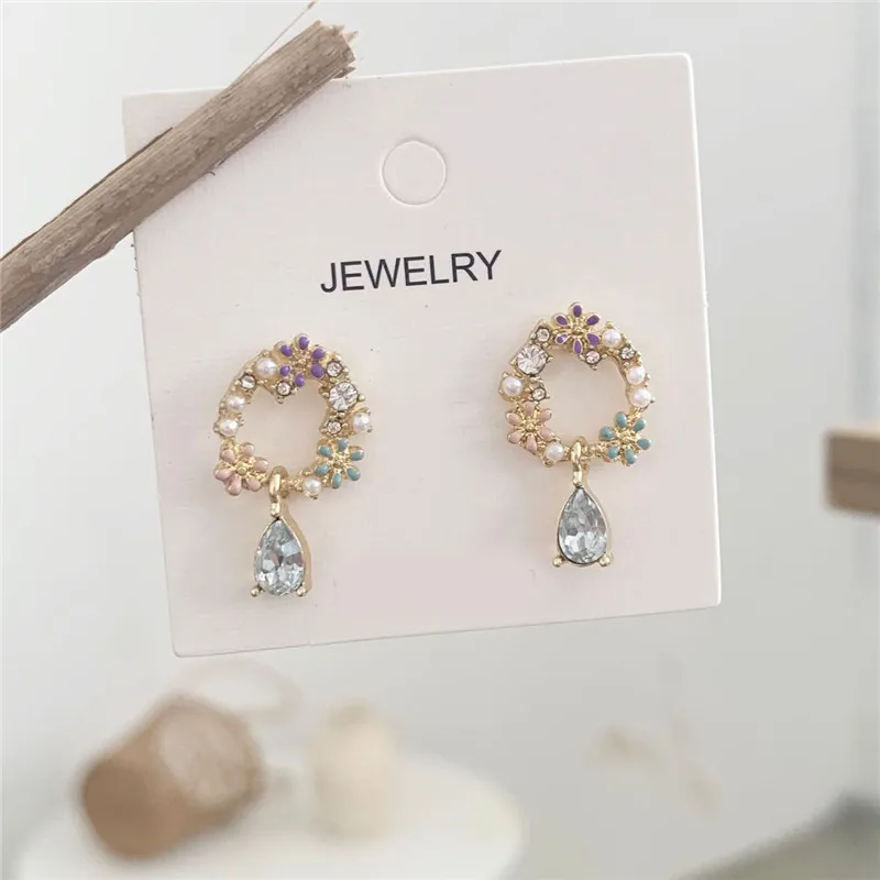 S925 silver needle round flower drop earrings with crystal for women korean fashion romantic crystal earrings jewelry wholesale
S925 silver needle round flower drop earrings with crystal for women korean fashion romantic crystal earrings jewelry wholesale