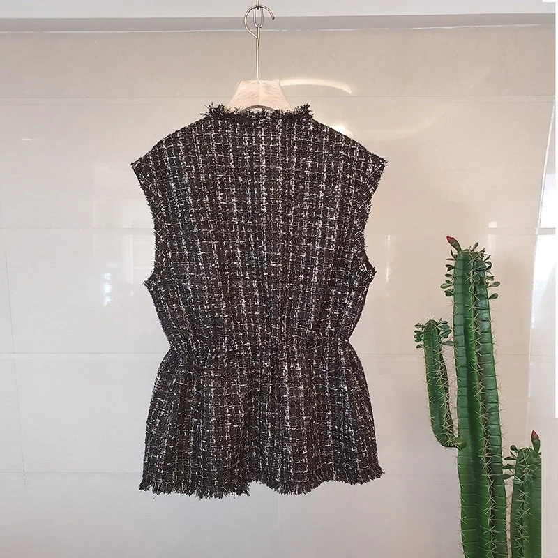 Женский твидовый кардиган с V-образным вырезом, с множеством карманов
Женский твидовый кардиган с V-образным вырезом, с множеством карманов