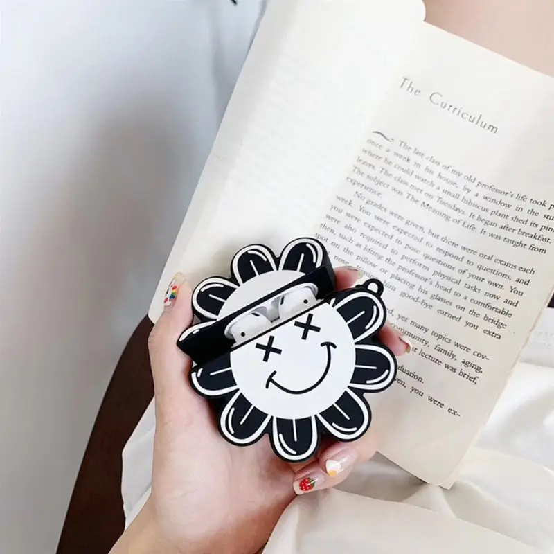 Beautiful Cartoon Sunflower Pattern Protective Case Soft Silicone Cover for Airpods 1/2
Beautiful Cartoon Sunflower Pattern Protective Case Soft Silicone Cover for Airpods 1/2