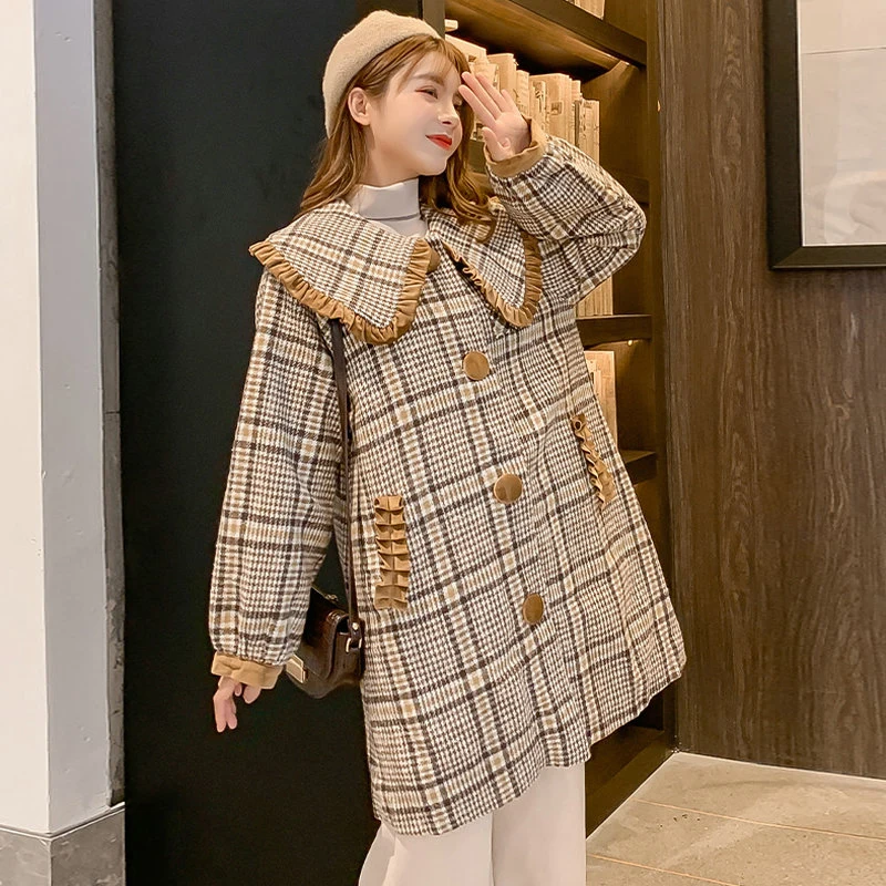 Autumn Winter Women Tweed Coats Peter Pan Collar Single-breasted Khaki Checked Overcoat Womans Plus Size Wool Blend Outerwear
Autumn Winter Women Tweed Coats Peter Pan Collar Single-breasted Khaki Checked Overcoat Womans Plus Size Wool Blend Outerwear