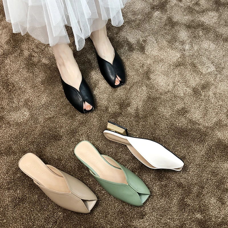 2020 Summer Spring Casual Drags Slides 4 CM Peep Toe Slippers Mules Shoes Women Med Chunky Heel Leather Pumps Sandals
2020 Summer Spring Casual Drags Slides 4 CM Peep Toe Slippers Mules Shoes Women Med Chunky Heel Leather Pumps Sandals