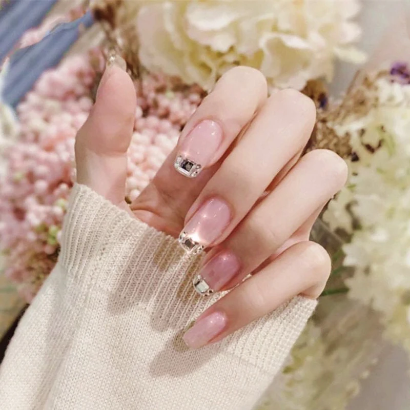 24pcs Ins Fashion French Style Fake Nails with Large 3D Square Diamond False Nail Tips Ladies Bride Rhinestone Clear False Nail
24pcs Ins Fashion French Style Fake Nails with Large 3D Square Diamond False Nail Tips Ladies Bride Rhinestone Clear False Nail