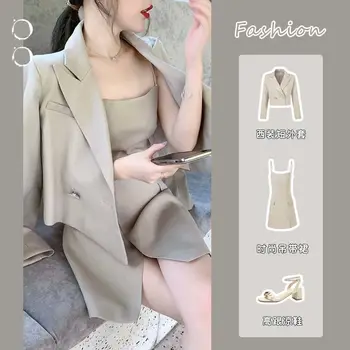 Short Small Suit Coat Temperament Suit, Female, Fall 2020) New Waist Hugging Dungaree Dress yu jie Western Style Two-Piece
Short Small Suit Coat Temperament Suit, Female, Fall 2020) New Waist Hugging Dungaree Dress yu jie Western Style Two-Piece