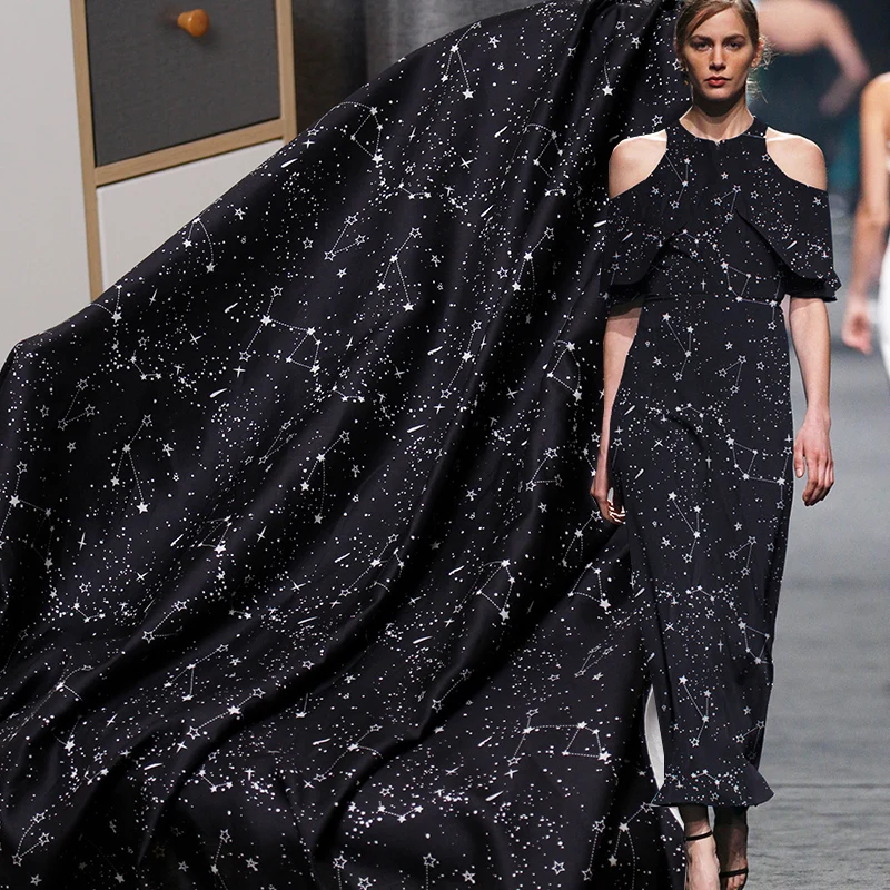 The Cloth 16momme Twill Silk Cotton Stars Digital Printed Fabrics Materials Autumn Women Dress Sewing Cloth Freeshipping
The Cloth 16momme Twill Silk Cotton Stars Digital Printed Fabrics Materials Autumn Women Dress Sewing Cloth Freeshipping