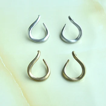 Fashion Popular Earrings Geometric Curved Two-Color Earrings Frosty Wind Line Retro Earrings
Fashion Popular Earrings Geometric Curved Two-Color Earrings Frosty Wind Line Retro Earrings
