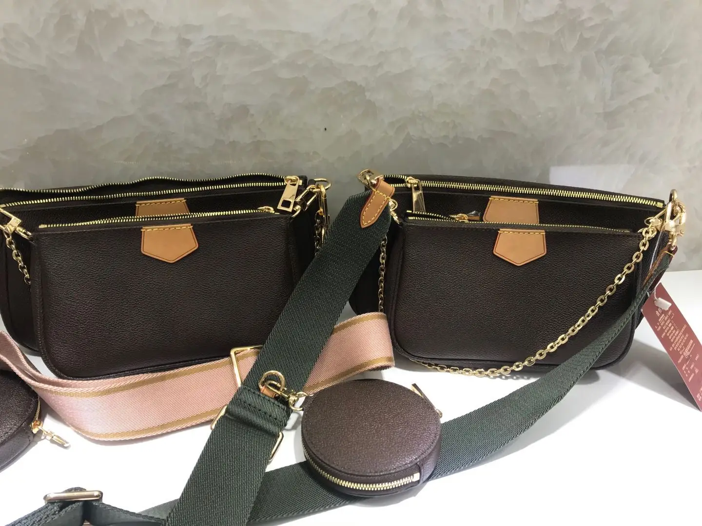 In 2020, a new mahjong bag, a woman's shoulder bag, a three item Chain Purse, and a high-quality handbag are free In 2020, a new mahjong bag, a woman's shoulder bag, a three item Chain Purse, and a high-quality handbag are free