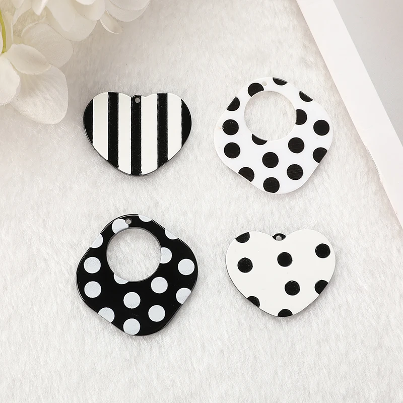 8pcs Multicolors Heart Pendants Funny Acrylic Charms Earring Necklace Keychain Pendant DIY Making Accessories
8pcs Multicolors Heart Pendants Funny Acrylic Charms Earring Necklace Keychain Pendant DIY Making Accessories