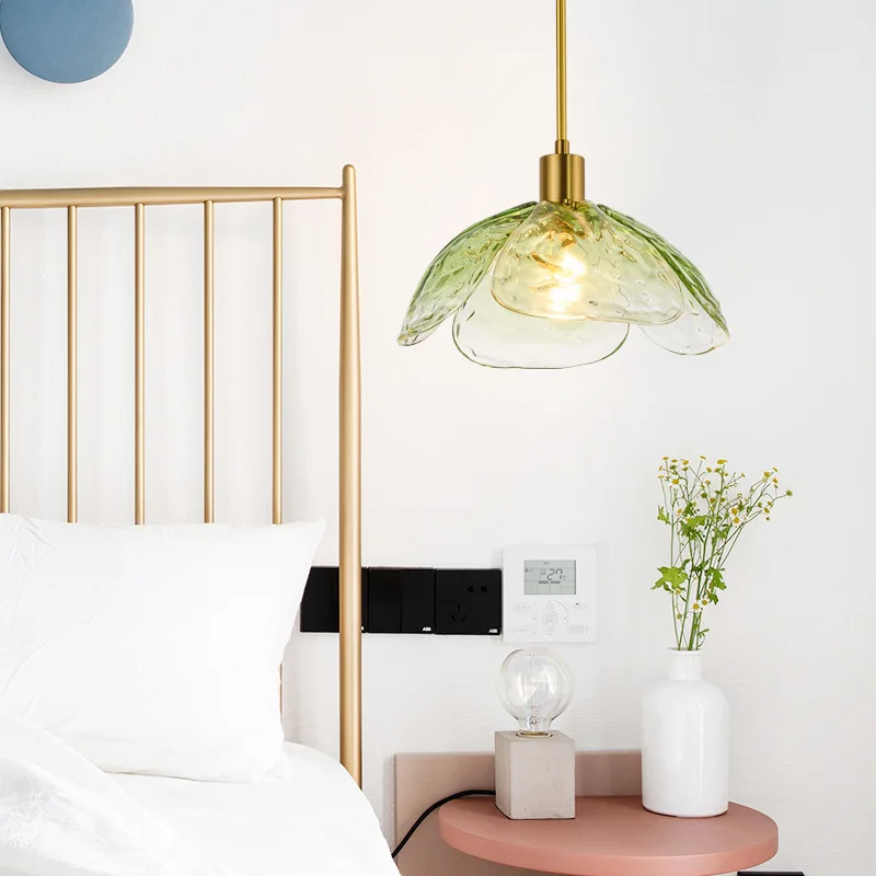 New Restaurant Chandelier Modern Minimalist Creative Bedroom Study Warm Home Villa Clover of Four Leaves Glass Light Fixture 
New Restaurant Chandelier Modern Minimalist Creative Bedroom Study Warm Home Villa Clover of Four Leaves Glass Light Fixture