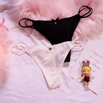 Black White Cute Sexy T-back Thongs Panties Sexy Japanese Lolita Girl Milk Silk Cross Hollow bow Metal Love Briefs Underwear
Black White Cute Sexy T-back Thongs Panties Sexy Japanese Lolita Girl Milk Silk Cross Hollow bow Metal Love Briefs Underwear
