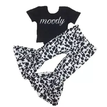 Boutique girls shorts sleeve T-shirt fashion cow print bell leggings two children's clothing 
Boutique girls shorts sleeve T-shirt fashion cow print bell leggings two children's clothing