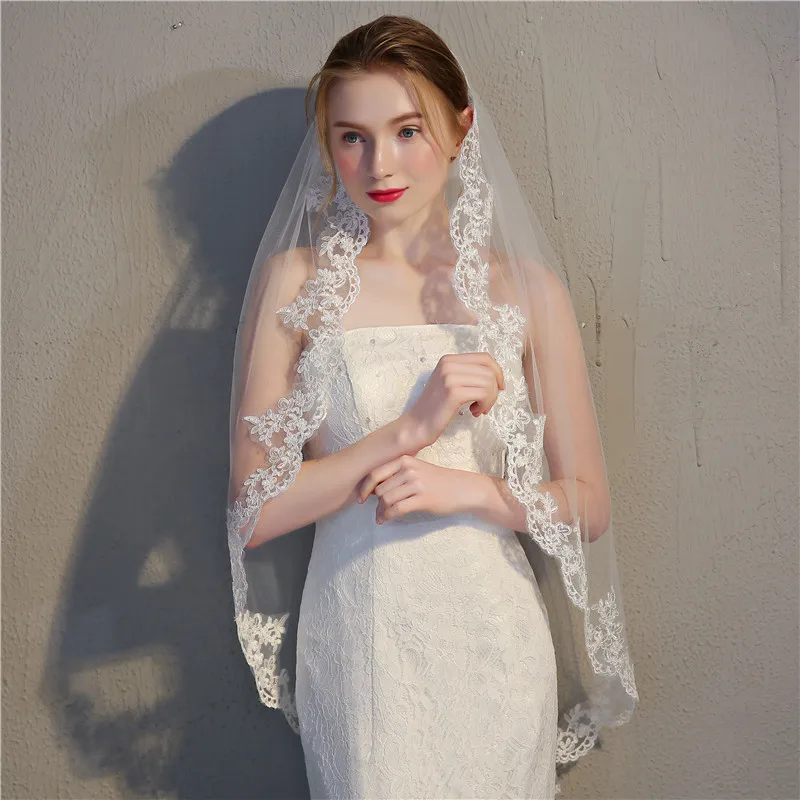 2019 Voile Mariage Lace Edge Short Wedding Veils with Comb One Layers Tulle Bridal Veil Cheap Wedding Accessories Veu de Noiva
2019 Voile Mariage Lace Edge Short Wedding Veils with Comb One Layers Tulle Bridal Veil Cheap Wedding Accessories Veu de Noiva
