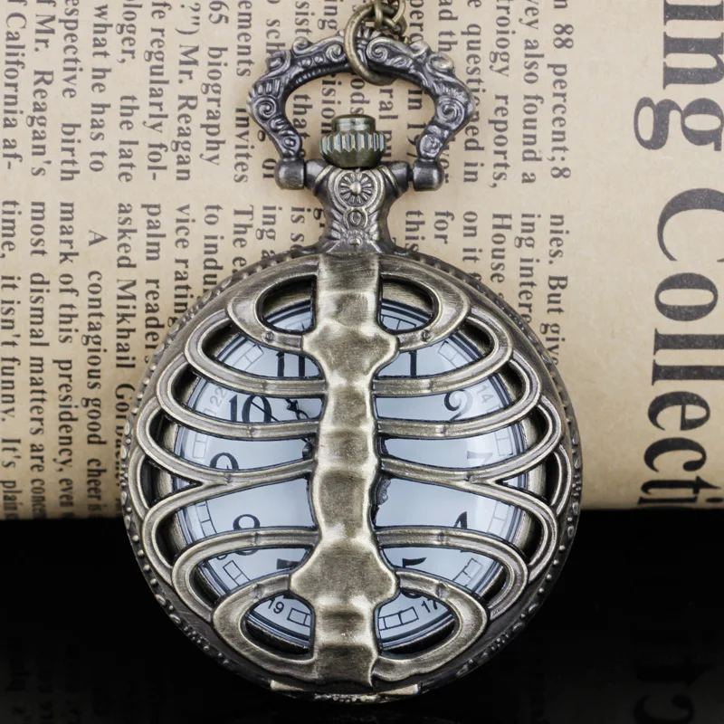Vintage Bronze Quartz Pocket Watch Necklace Skull Hollow Design White Dial Cool Style Clothing Accessories Unisex Watch
Vintage Bronze Quartz Pocket Watch Necklace Skull Hollow Design White Dial Cool Style Clothing Accessories Unisex Watch