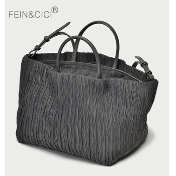 Women nylon Oxford patchwork genuine leather pleated shoulder bag simple totes handbag large capacity dumpling bag gry black 
Women nylon Oxford patchwork genuine leather pleated shoulder bag simple totes handbag large capacity dumpling bag gry black